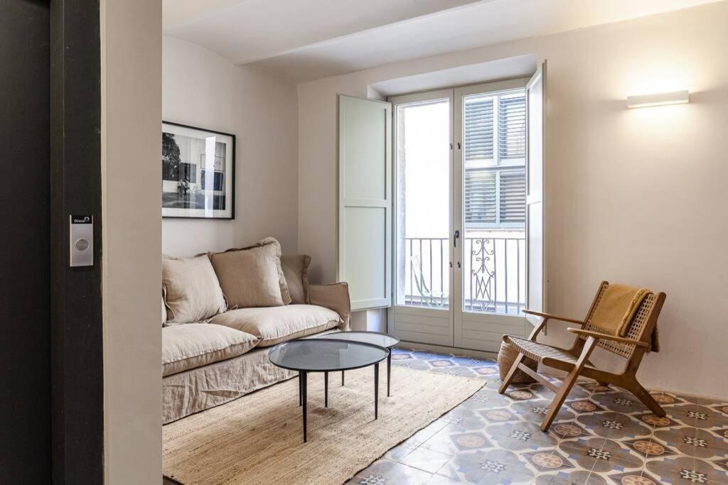Velo Vern 1 Beautiful New Apartment 2 Bed Ensuite Girona Exteriör bild